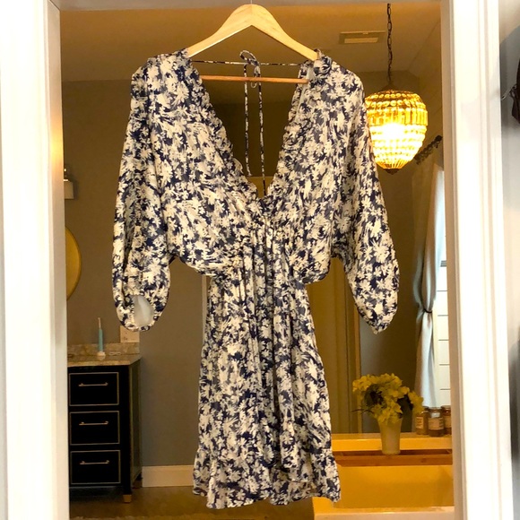 Floral V neck Mini. Navy and Cream. Worn once. - Picture 1 of 4